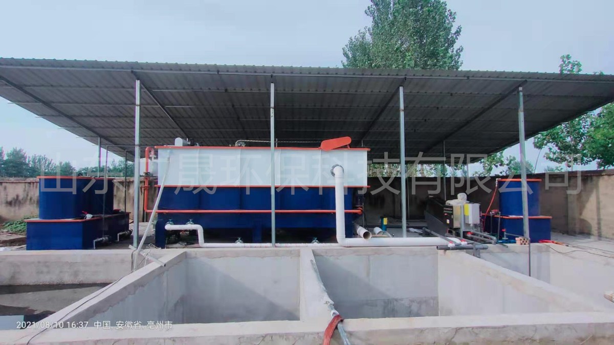 蓝白色气浮机现场 (7).jpg